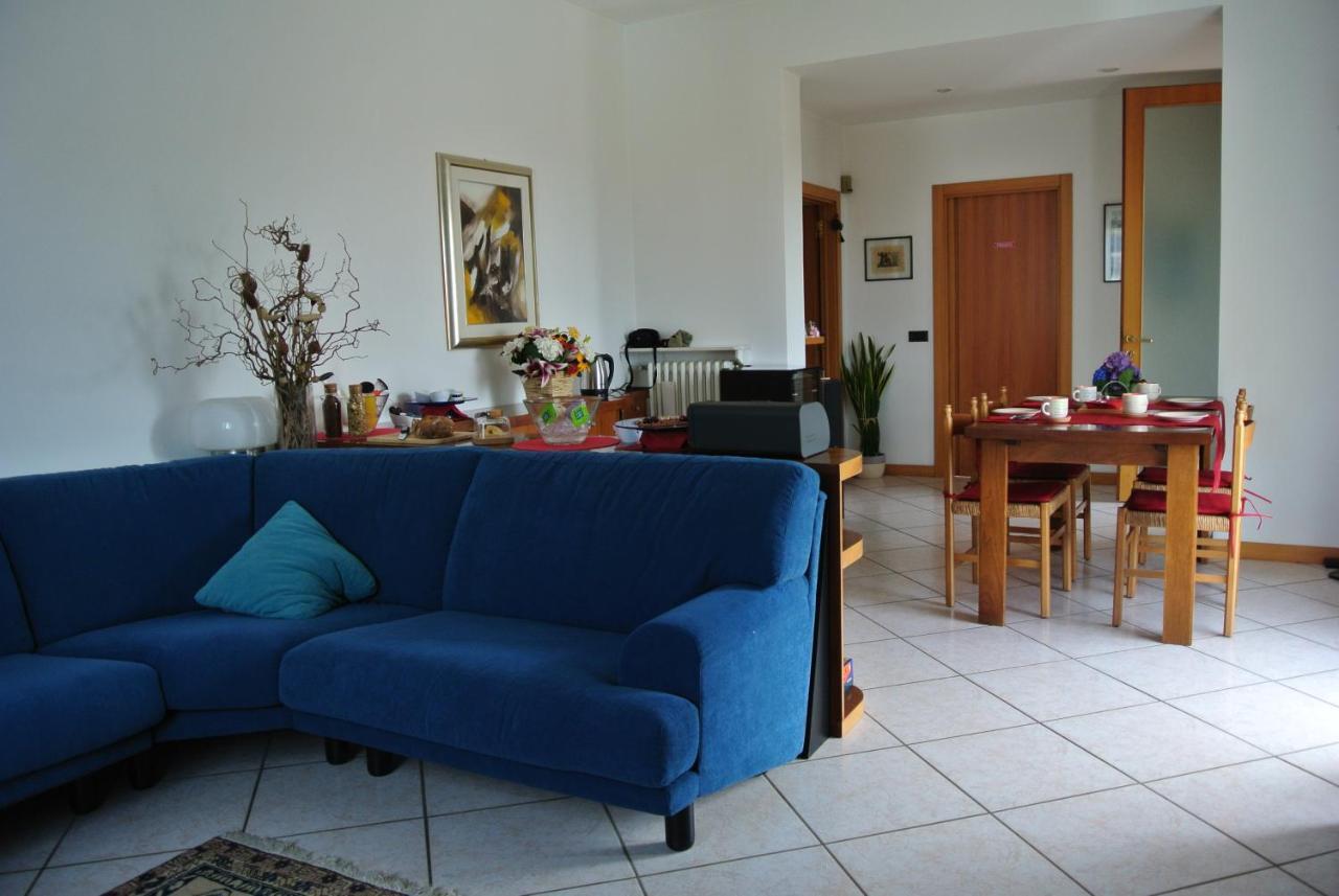 B&B Sari Como Exteriör bild