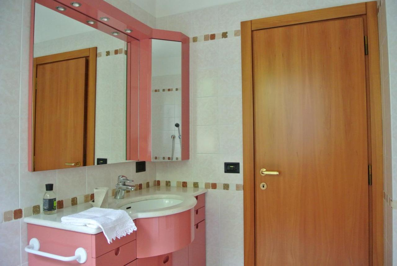 B&B Sari Como Exteriör bild