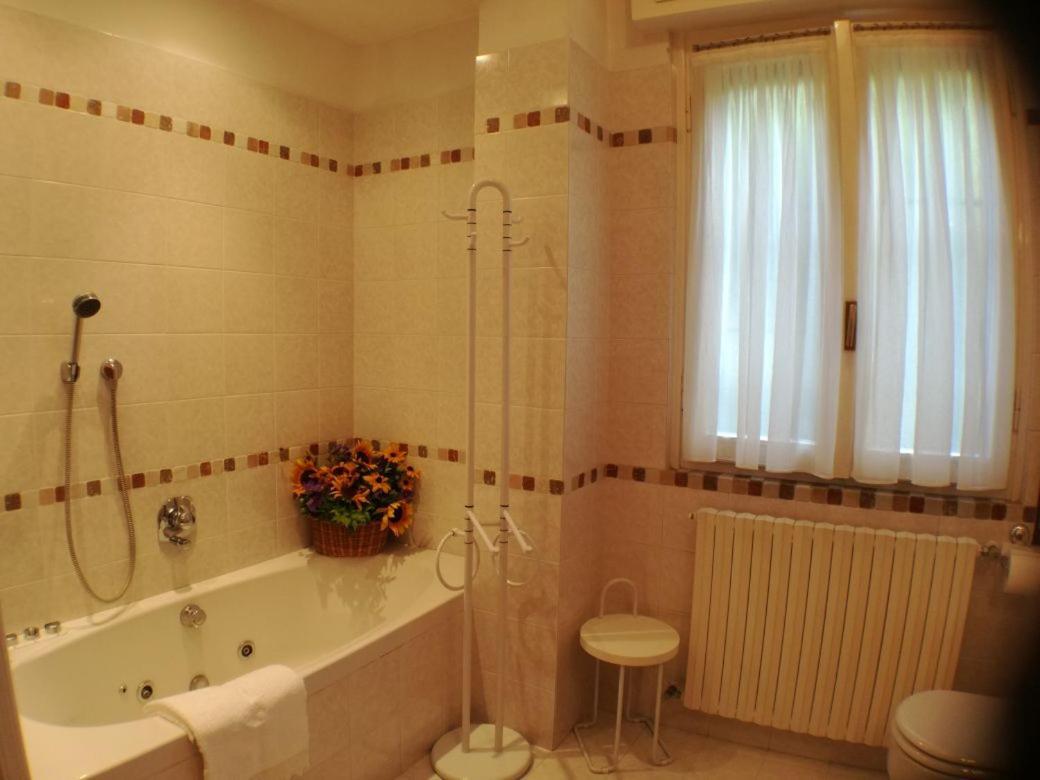 B&B Sari Como Exteriör bild